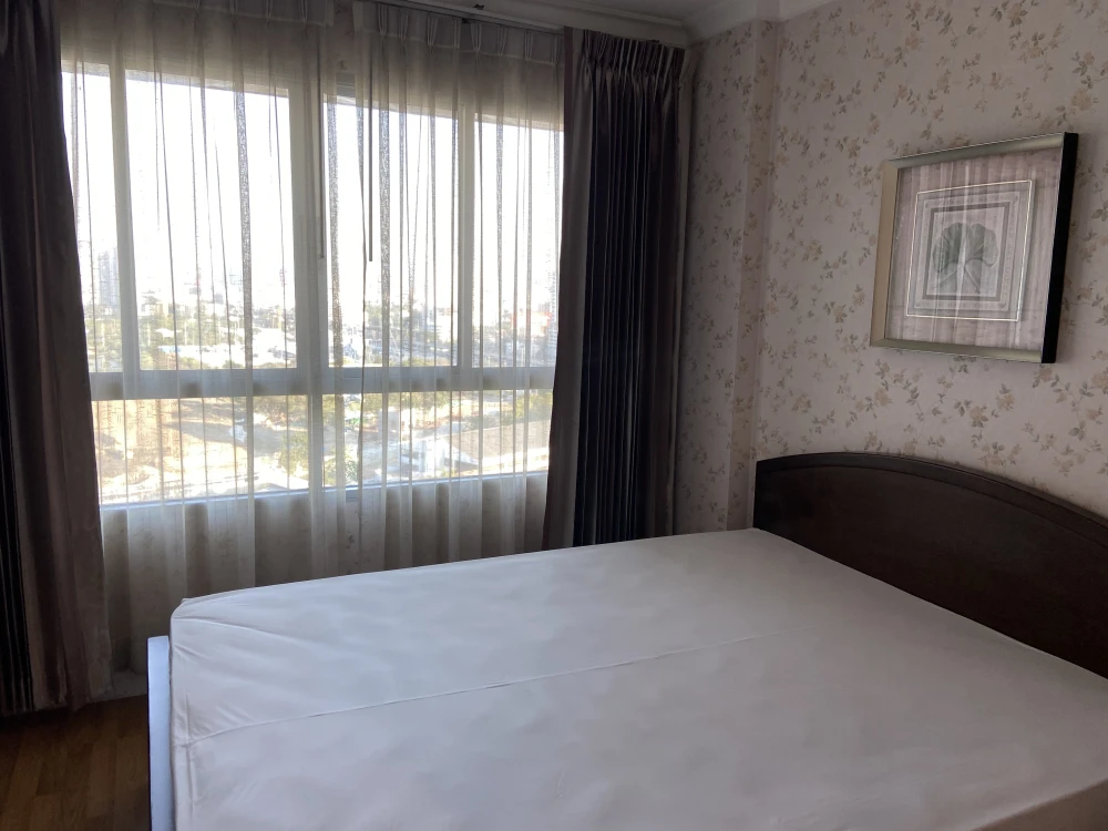 For rent!! Condo Lumpini Place Rama 9-Ratchada, Room No. 99/320, well-furnished. Don't wait, book now!!