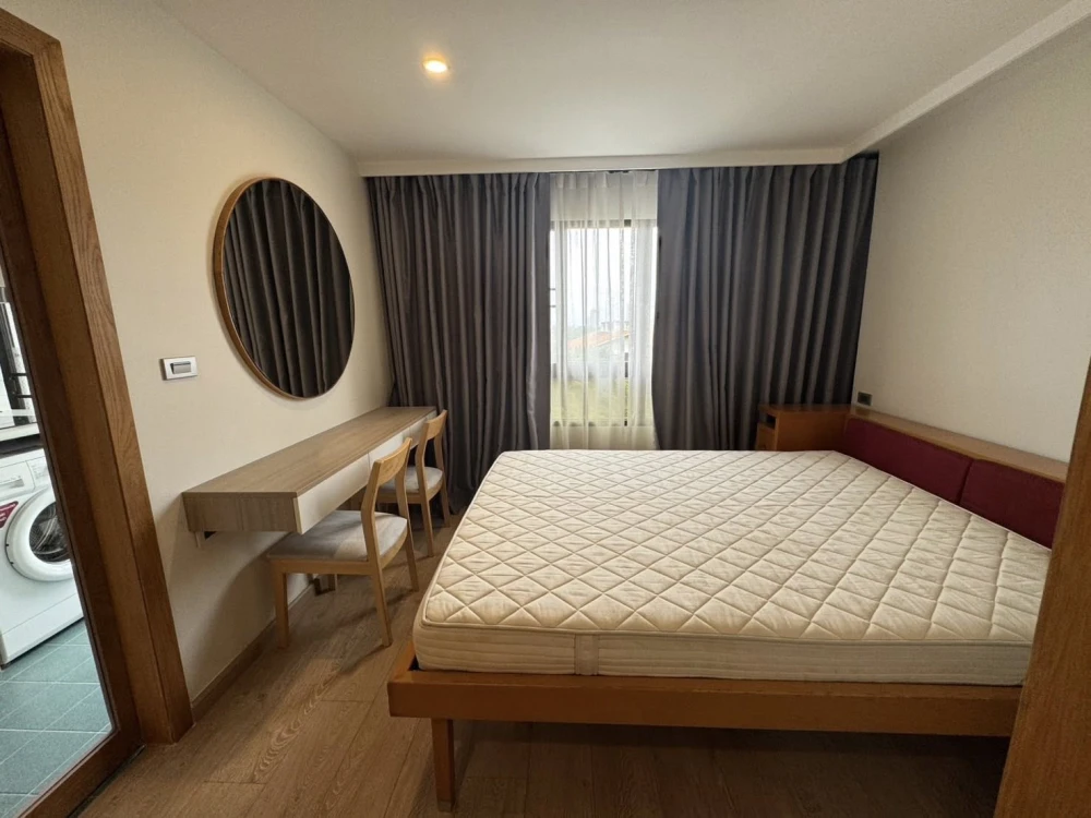 Condo for rent Lumpini Place Suanplu-Sathorn, near the BTS, fully furnished, ready to move in. Reserve now!