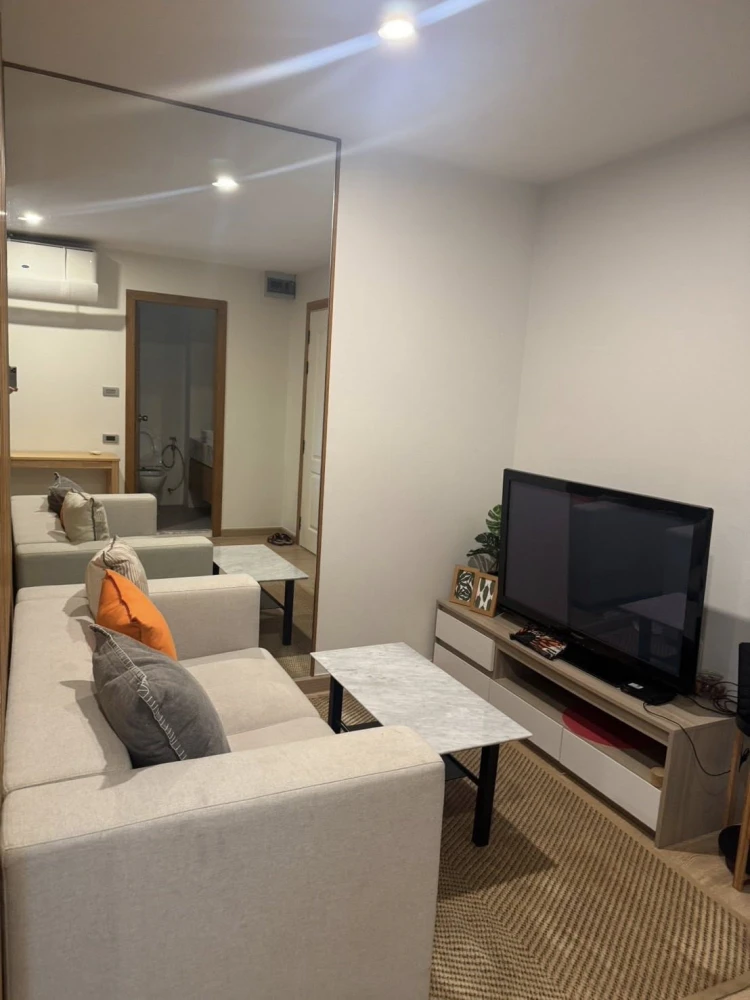 Condo for rent Lumpini Place Suanplu-Sathorn, near the BTS, fully furnished, ready to move in. Reserve now!