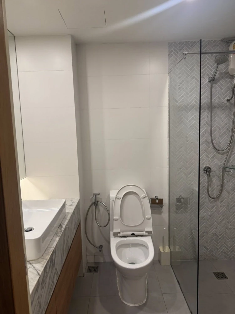 Condo for rent Lumpini Place Suanplu-Sathorn, near the BTS, fully furnished, ready to move in. Reserve now!