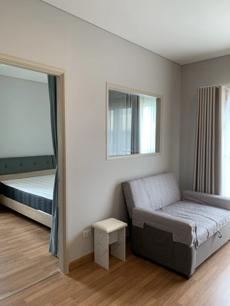 For rent!! Lumpini Place Tao Poon - Interchange Condo, 9th floor, fully furnished, great location, very convenient to travel, hurry up and book now!!