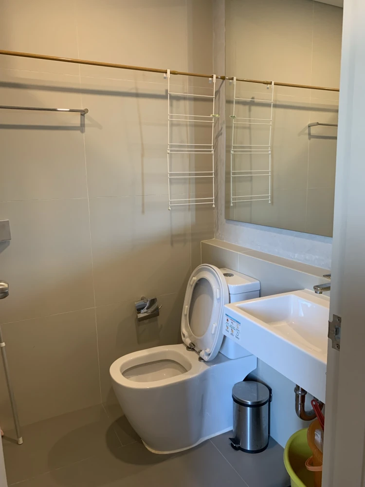 For rent!! Lumpini Place Tao Poon - Interchange Condo, 9th floor, fully furnished, great location, very convenient to travel, hurry up and book now!!