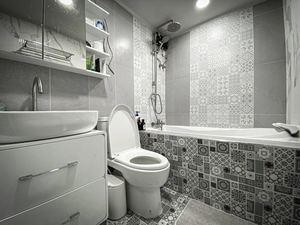 For rent!! Condo Lumpini Place Narathiwat Ratchanakarin, Building A, 3rd floor, elegantly decorated room, great price, ready to move in, hurry and res