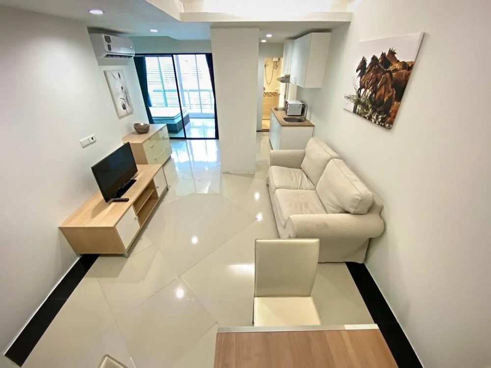 Condo for rent!! Waterford Sukhumvit 50, 1st floor, Building 2, beautiful room, fully furnished, ready to move in. Don't miss it!!