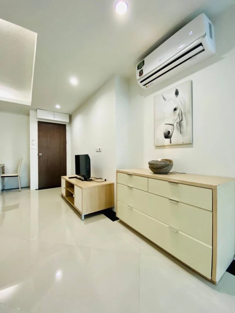 Condo for rent!! Waterford Sukhumvit 50, 1st floor, Building 2, beautiful room, fully furnished, ready to move in. Don't miss it!!