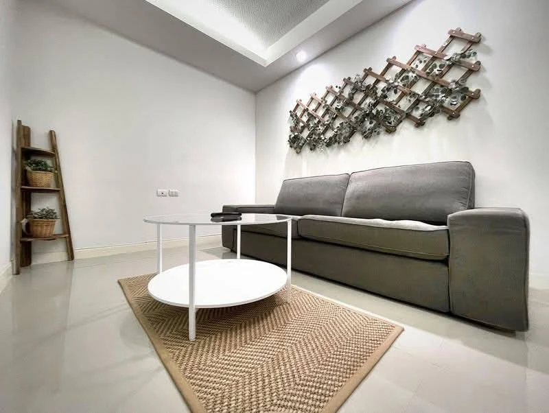 For rent!! Condo Waterford Sukhumvit 50, 2nd floor, Building 2, beautiful room, fully furnished, ready to move in, don't miss it!!