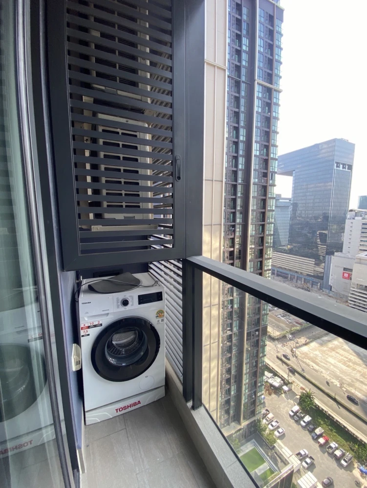 Condo for rent, One Nine Five Asoke-Rama 9, fully furnished, ready to move in, 23rd floor with high floor view. Book today!
