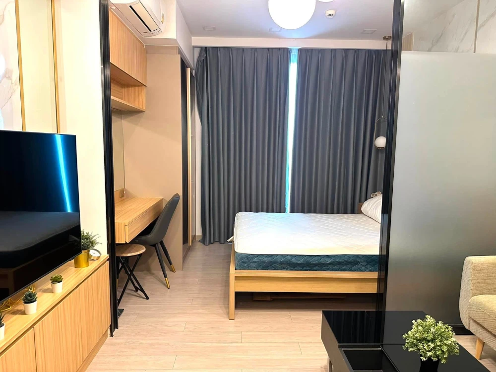 Condo for rent, One Nine Five Asoke-Rama 9, fully furnished room, ready to move in, 35th floor, city view, hurry and reserve before you miss out.