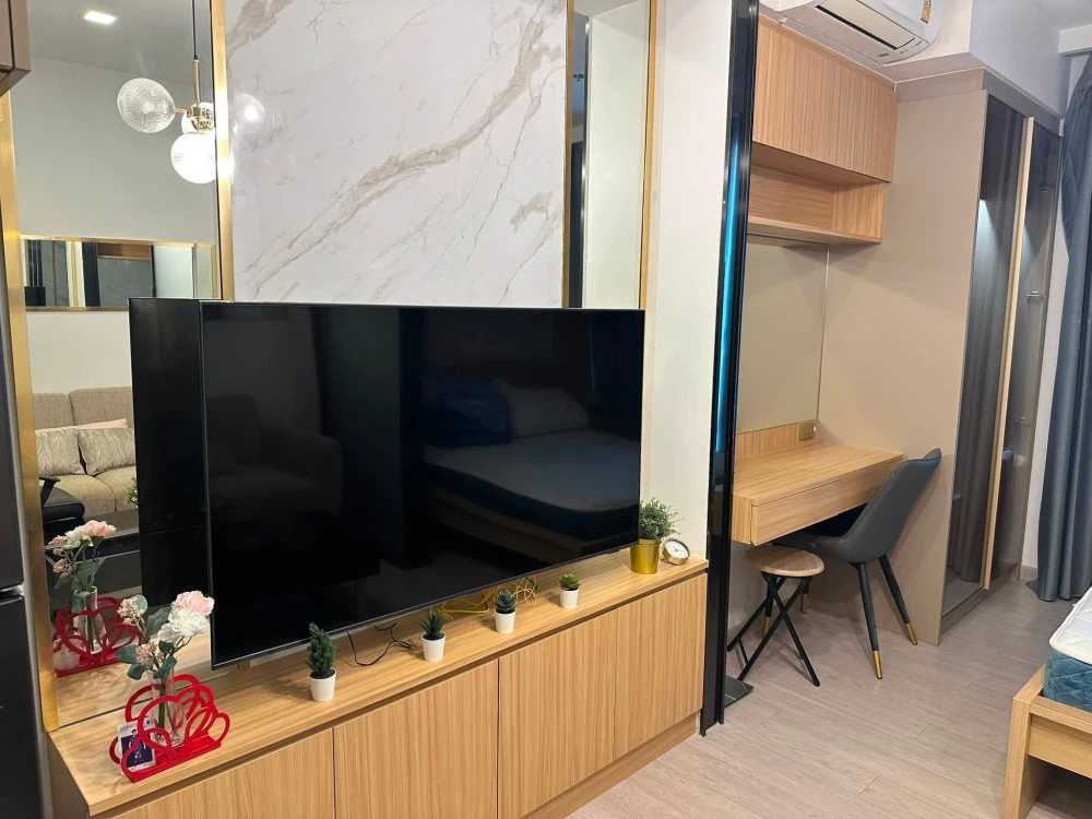 Condo for rent, One Nine Five Asoke-Rama 9, fully furnished room, ready to move in, 35th floor, city view, hurry and reserve before you miss out.