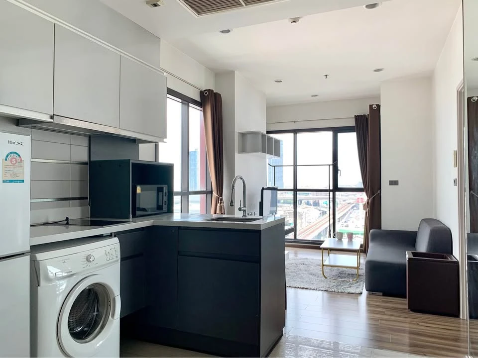 Condo for rent, Wyne Sukhumvit, pool view, corner room, fully furnished, very beautiful room, ready to move in