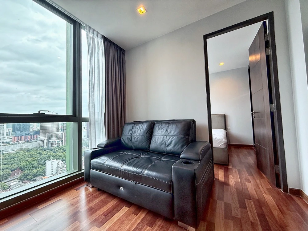 Condo for rent: Wish Signature Midtown Siam, spacious room, 27th floor, Siam Paragon view. Come reserve now, don't miss out!