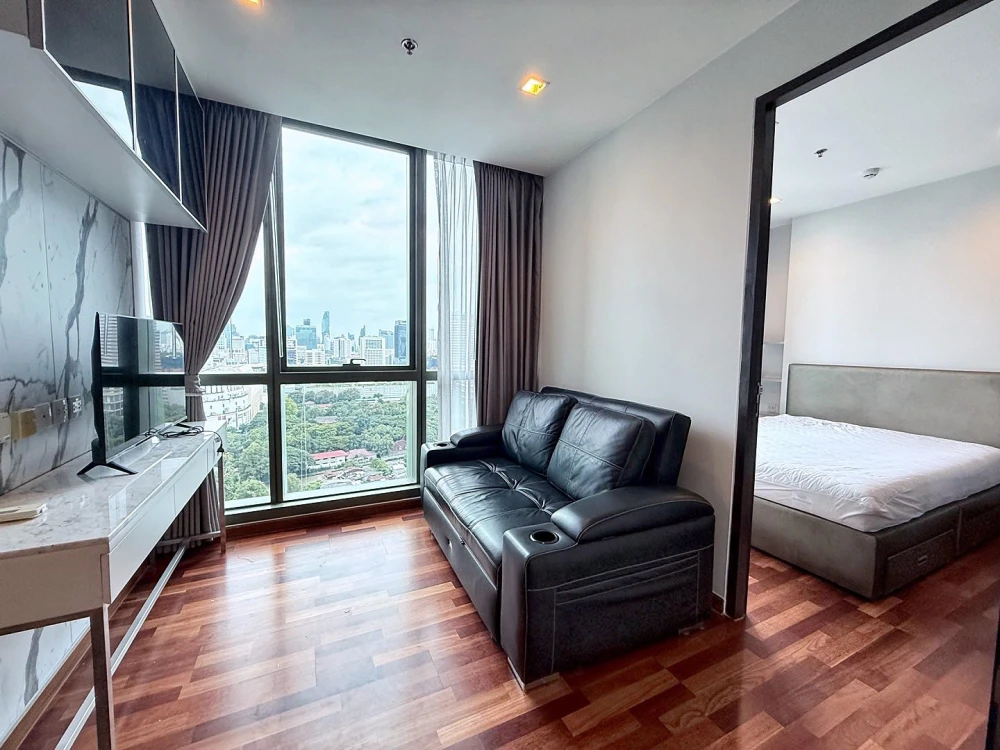 Condo for rent: Wish Signature Midtown Siam, spacious room, 27th floor, Siam Paragon view. Come reserve now, don't miss out!