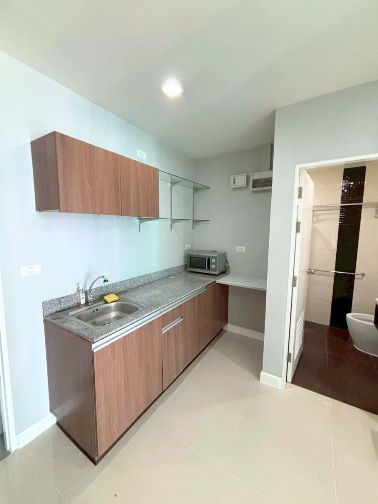For rent!! Wish @ Samyan Condo, beautiful room, fully furnished, great price, don't miss it!!
