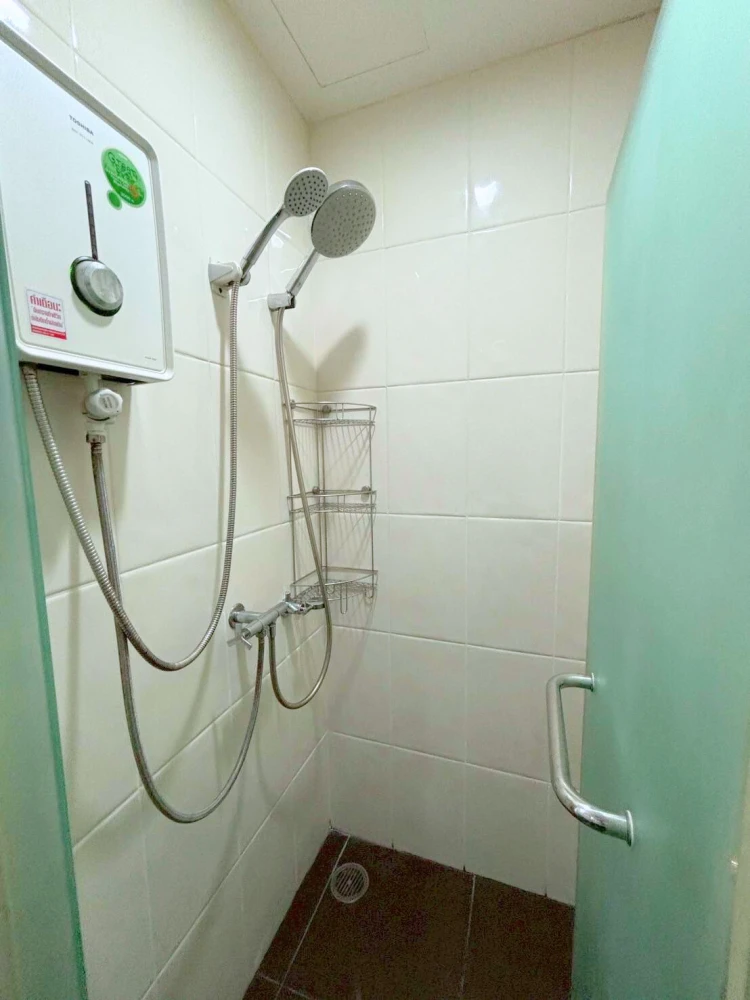 For rent!! Wish @ Samyan Condo, beautiful room, fully furnished, great price, don't miss it!!