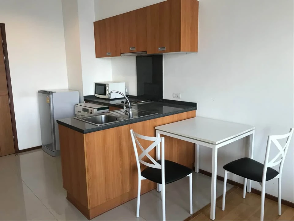 Condo for rent, Villa Sathorn, studio room, high floor, comes with full facilities, hurry and reserve now!