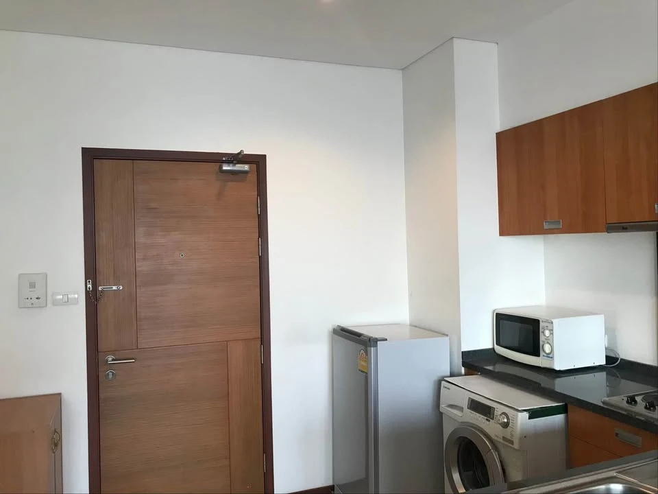 Condo for rent, Villa Sathorn, studio room, high floor, comes with full facilities, hurry and reserve now!