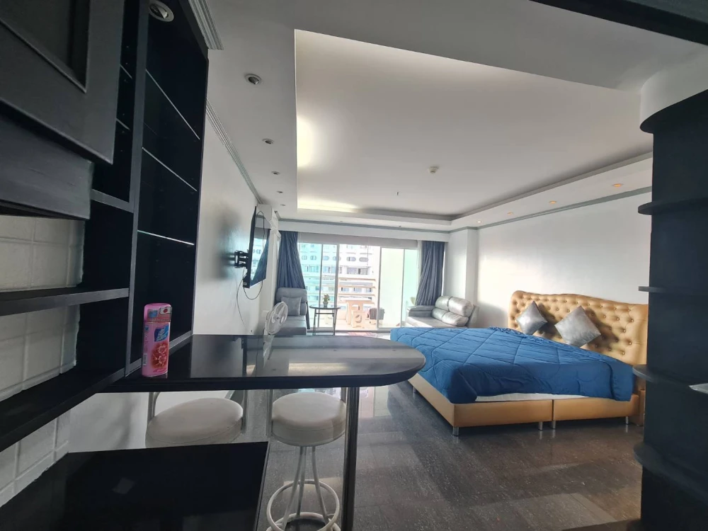 Condo for rent, sea view, 8 rooms, ready to move in, fully furnished, reserve now.