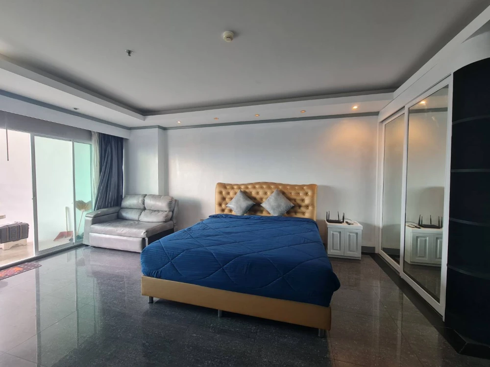 Condo for rent, sea view, 8 rooms, ready to move in, fully furnished, reserve now.