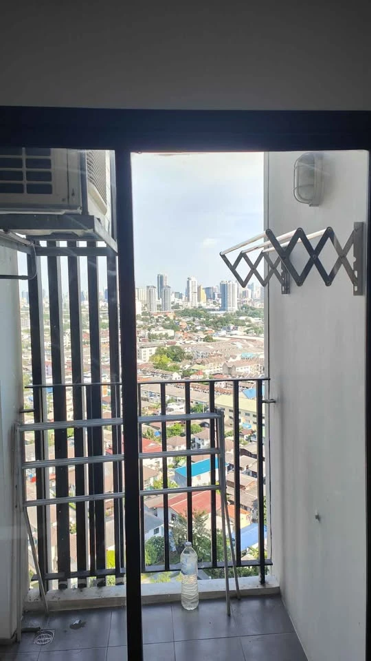 Condo for rent, river view, The Tree Interchange, 22nd floor, high view, hurry up and reserve now, don't miss out.