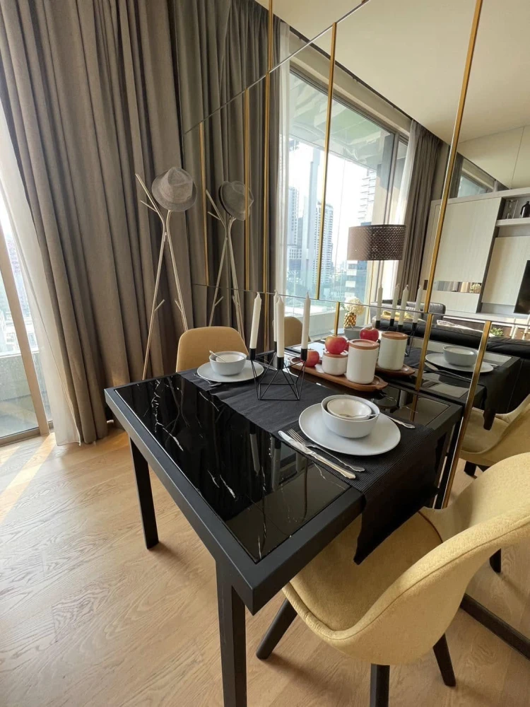 For rent!! Condo Saladaeng One, beautiful room, luxurious furniture, great location, very convenient to travel, near MRT and BTS, hurry up!!