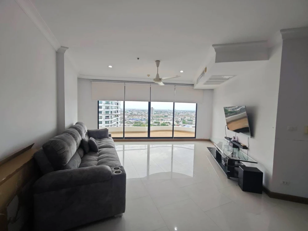 For rent!! Condo Supalai Casa Riva, 26th floor, beautiful and luxurious room, Chao Phraya River view, ready to move in, hurry up and book now!!