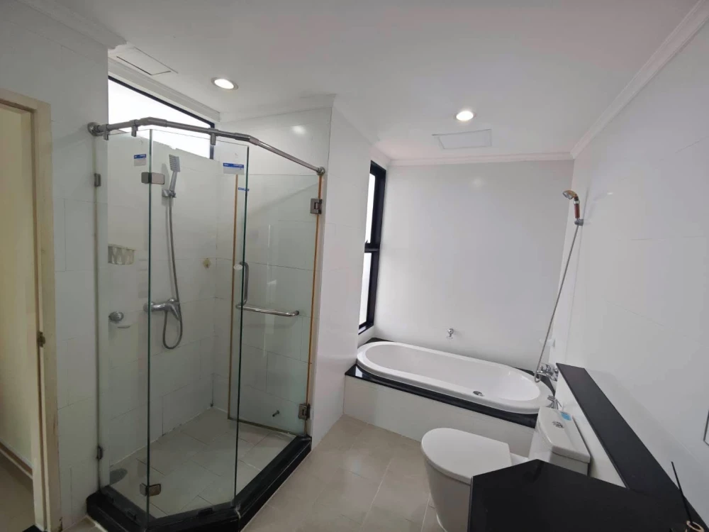 For rent!! Condo Supalai Casa Riva, 26th floor, beautiful and luxurious room, Chao Phraya River view, ready to move in, hurry up and book now!!