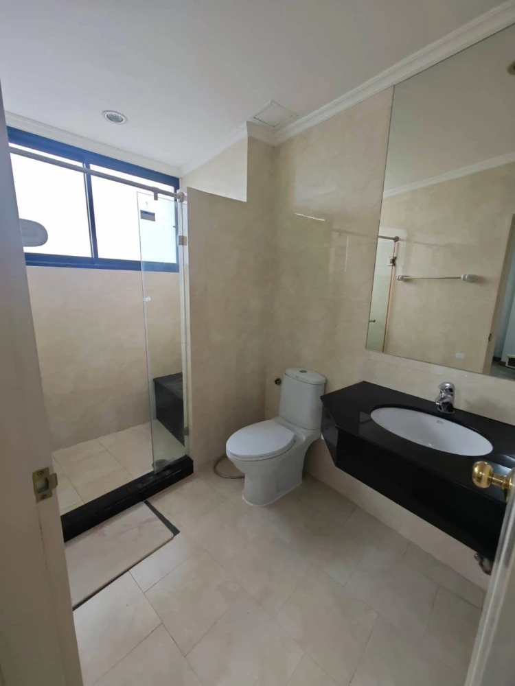For rent!! Condo Supalai Casa Riva, 26th floor, beautiful and luxurious room, Chao Phraya River view, ready to move in, hurry up and book now!!