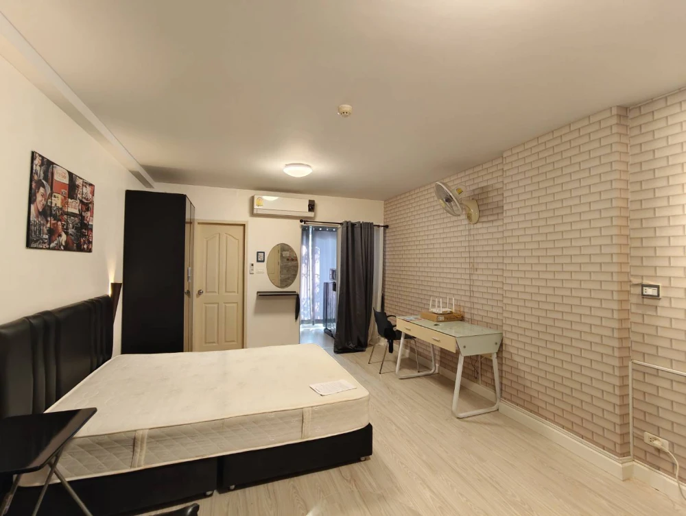 Condo for rent: Supalai City Resort Ratchada-Huai Khwang, decorated in a Loft + minimal style, reasonable price, book now.