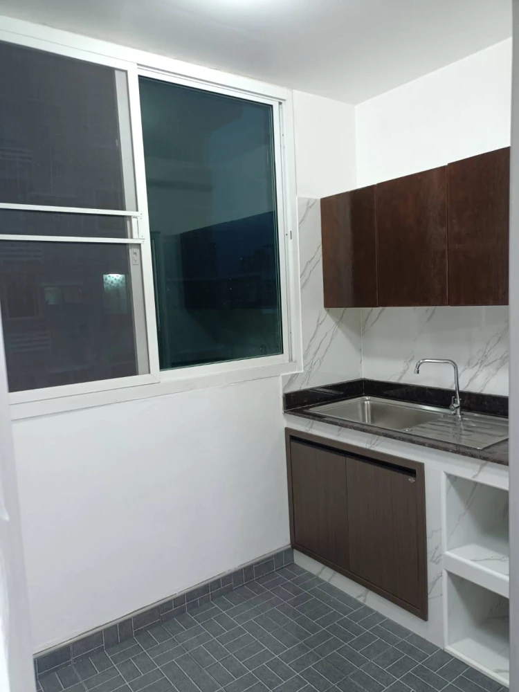 Condo for rent, Supalai City Home, Ratchada Soi 10, 6th floor, room with SB furniture, complete set, good price, hurry to move