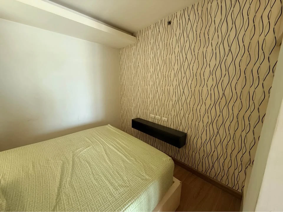 For rent: Supalai Park Tiwanon condo. Spacious and comfortable unit on a high floor with good ventilation. Great price! Book now!