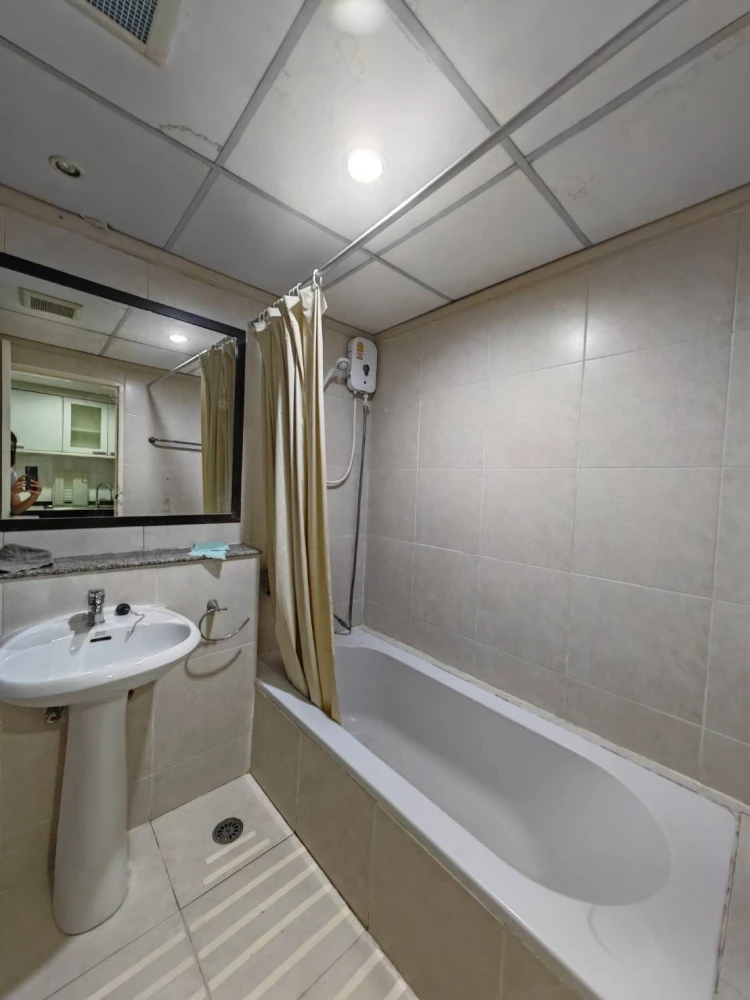 For rent!! Condo Supalai Park Phaholyothin 21, 25th floor, Building 1, fully furnished, move in immediately, book now!!