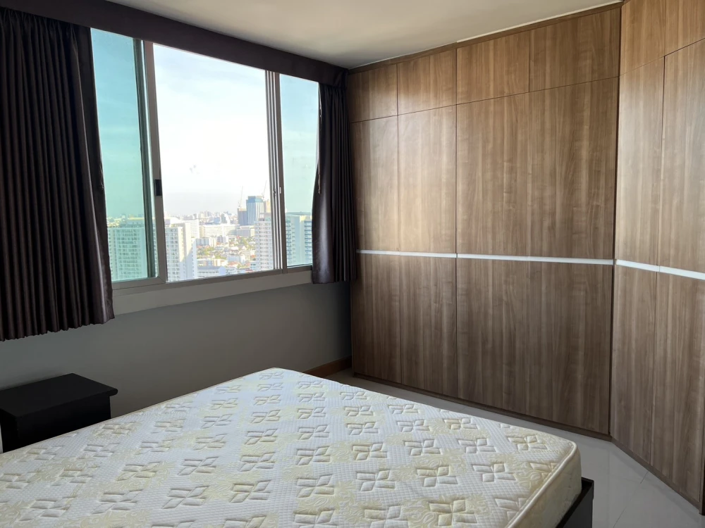 Condo for rent, Supalai Park Phahonyothin 21, high floor, beautiful view, privacy. Can't miss it anymore.