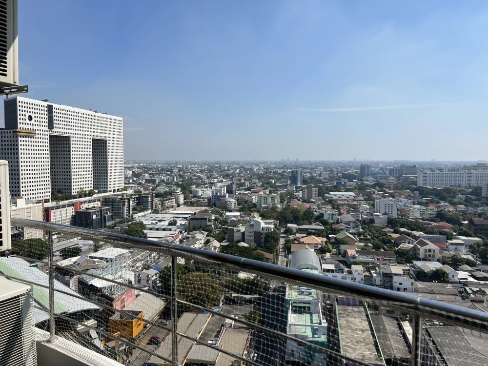 Condo for rent, Supalai Park Phahonyothin 21, high floor, beautiful view, privacy. Can't miss it anymore.