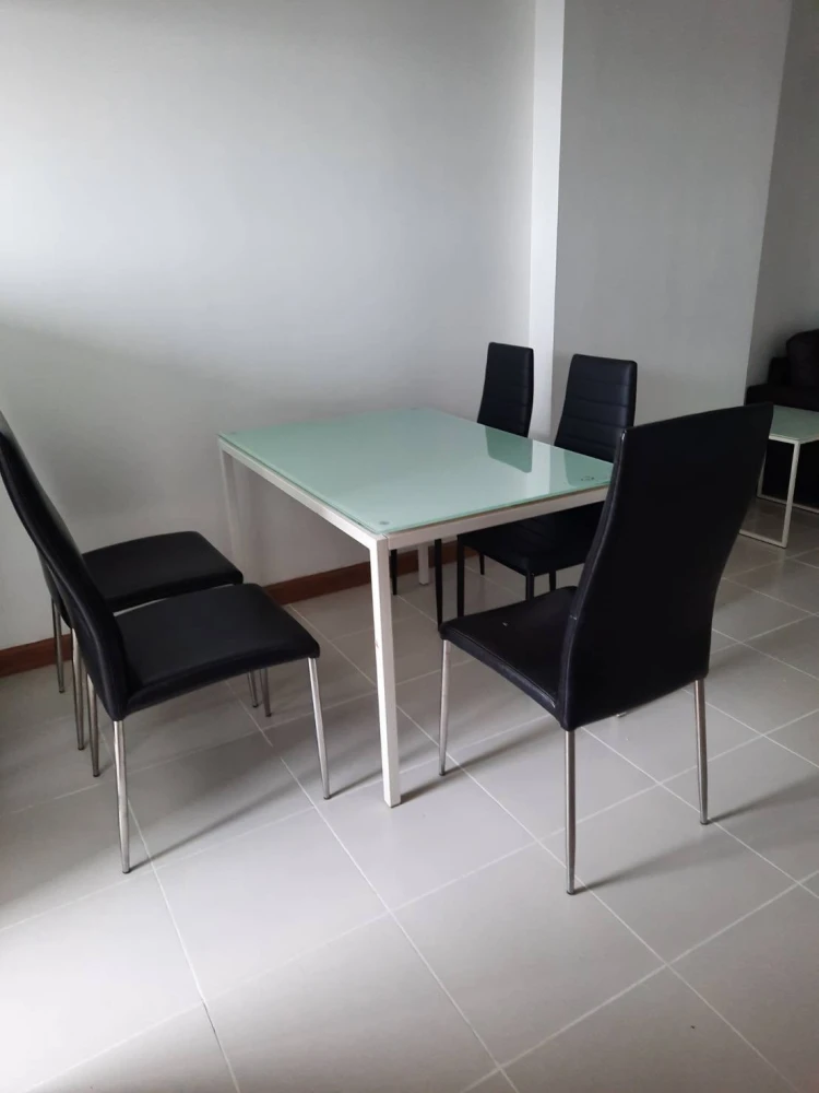 For rent: Supalai Park Ratchayothin Condo. This is the one! Book now!!