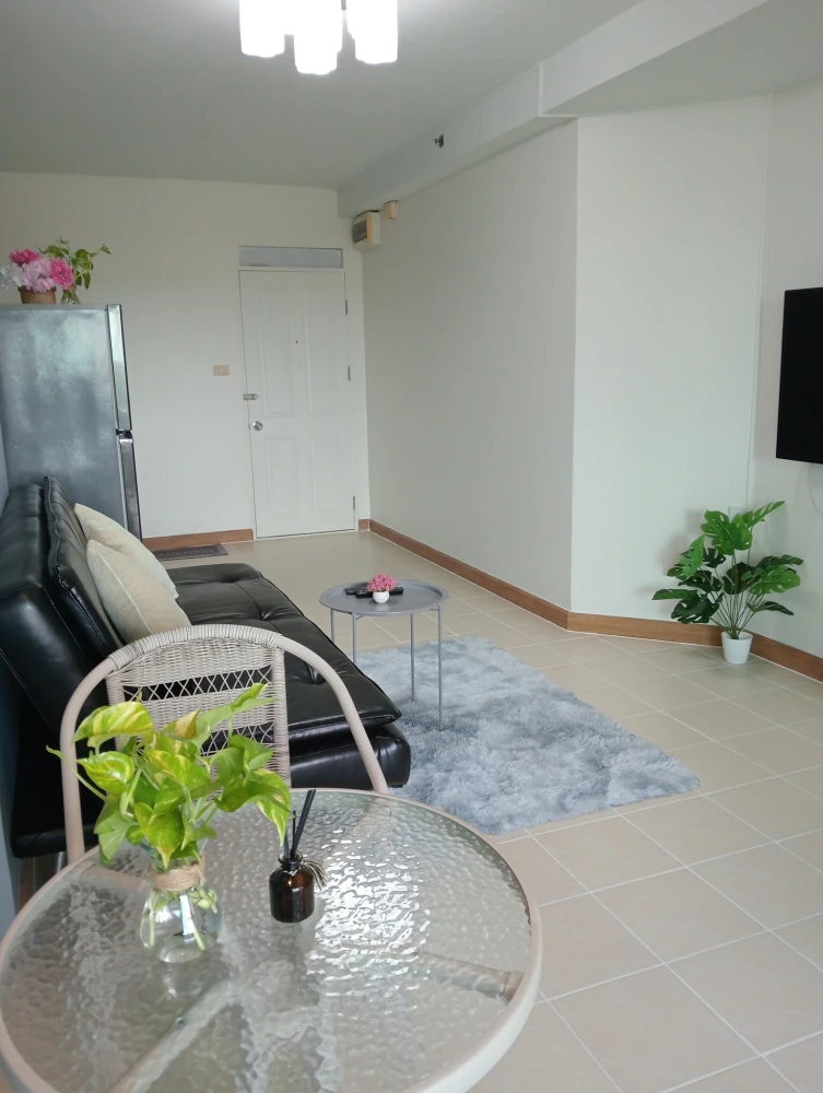 Condo for rent, Supalai Park Srinakarin, spacious room, comfortable, separate room, has a balcony, good like this, hurry and book now before the room