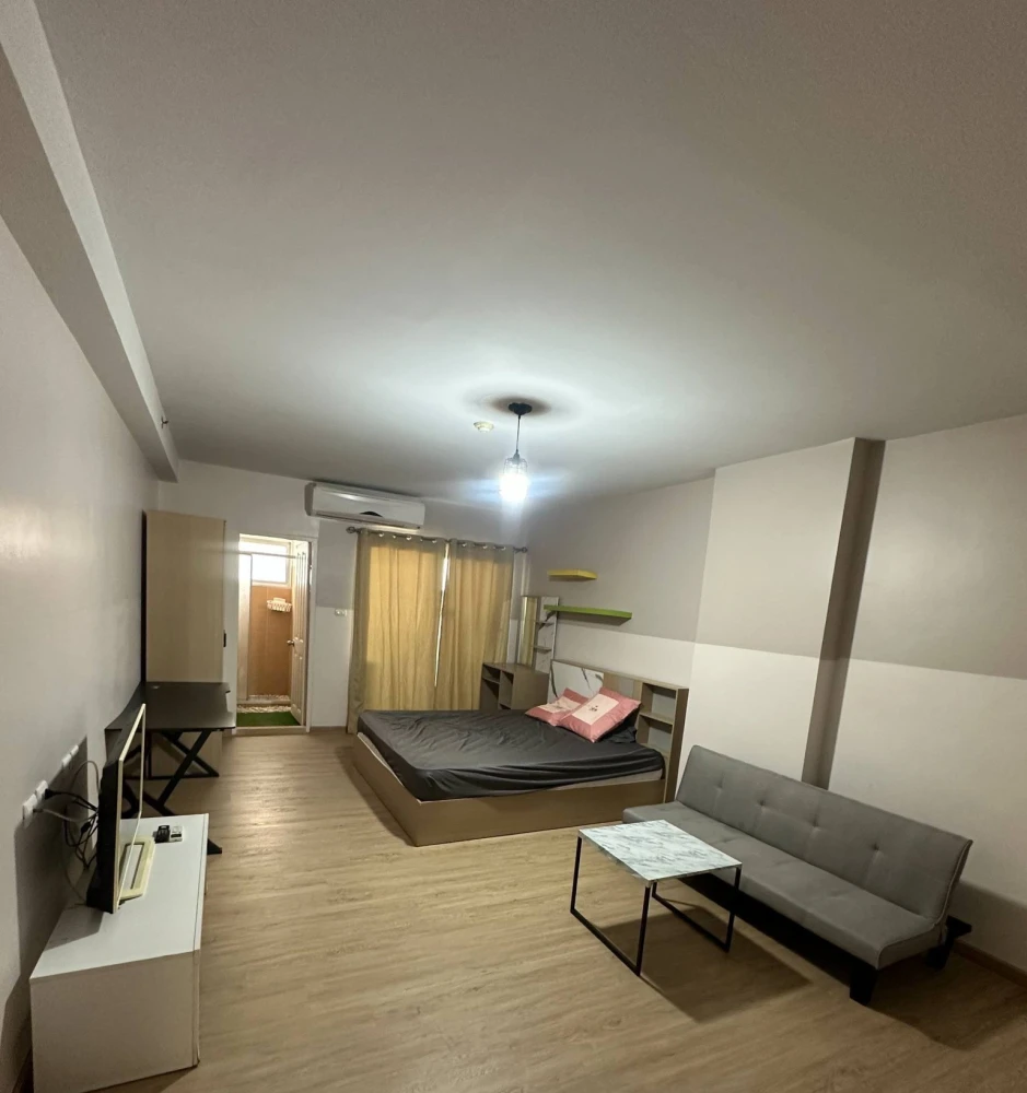 For rent: Supalai Park Srinakarin Condo, high floor unit, affordable price, fully furnished, great value. Book now!