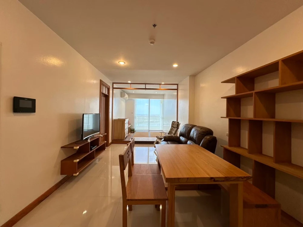 For rent!! Supalai Prima Riva Condo, 29th floor, south facing, river view, beautifully decorated, ready to move in. Don't miss out!!