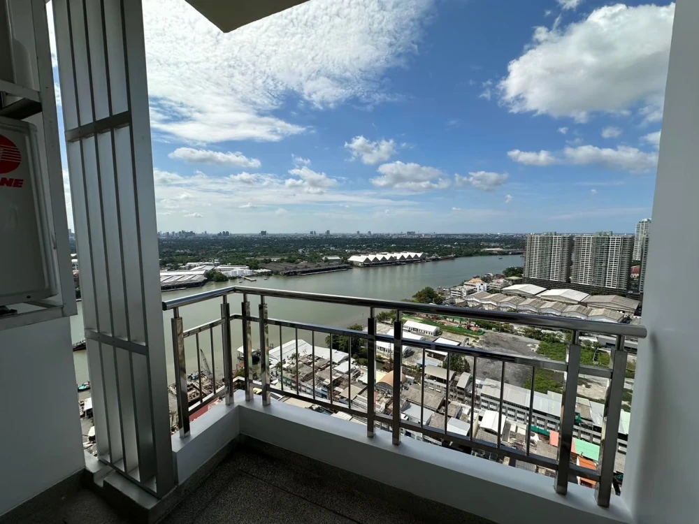 For rent!! Supalai Prima Riva Condo, 29th floor, south facing, river view, beautifully decorated, ready to move in. Don't miss out!!