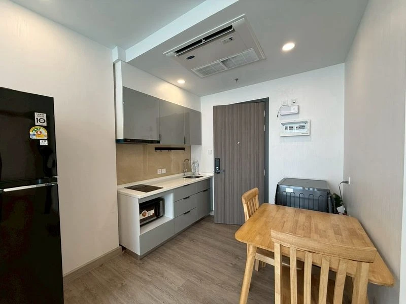 Condo for Rent – Supalai Premier Samsen–Ratchawat | High-Floor City View