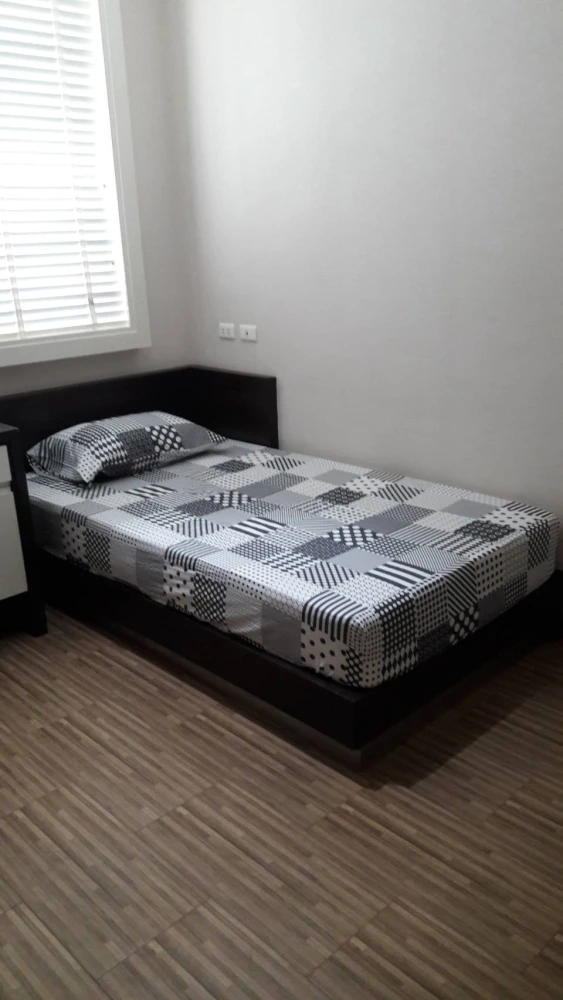 Condo for rent, Supalai Premier Place Asoke, beautiful pool view, convenient transportation, good location, worth investing, don't miss it!!
