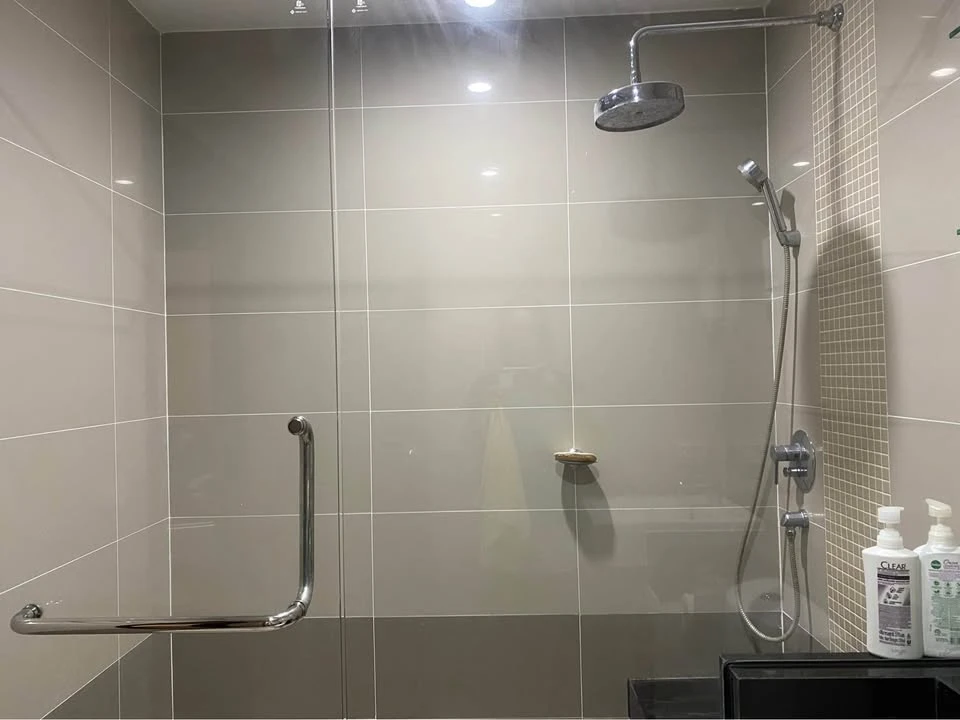 Condo for rent, Supalai River Resort, spacious room, 25th floor, Chao Phraya River view, come and reserve now, don't miss out.