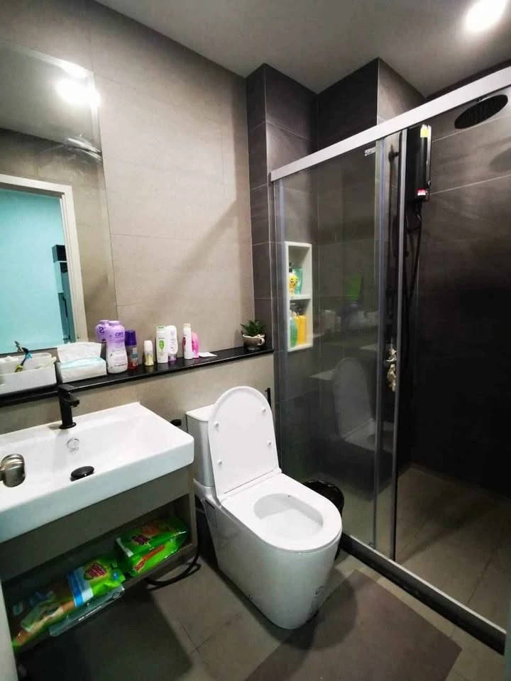 Condo for rent Supalai Loft Sathorn-Ratchapruek Plenty of usable space, city view, not next to a garbage room. Reserve quickly.