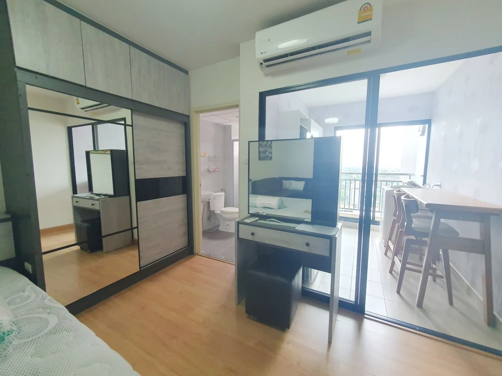Condo for rent, Supalai Loft Chaengwattana, ready to move in, complete here, just drag one suitcase and move in.