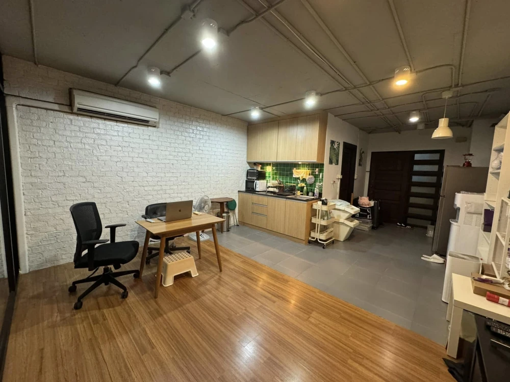 Condo for rent, Supalai Place Sukhumvit 39, ready to move in, fully furnished, hurry and reserve now.
