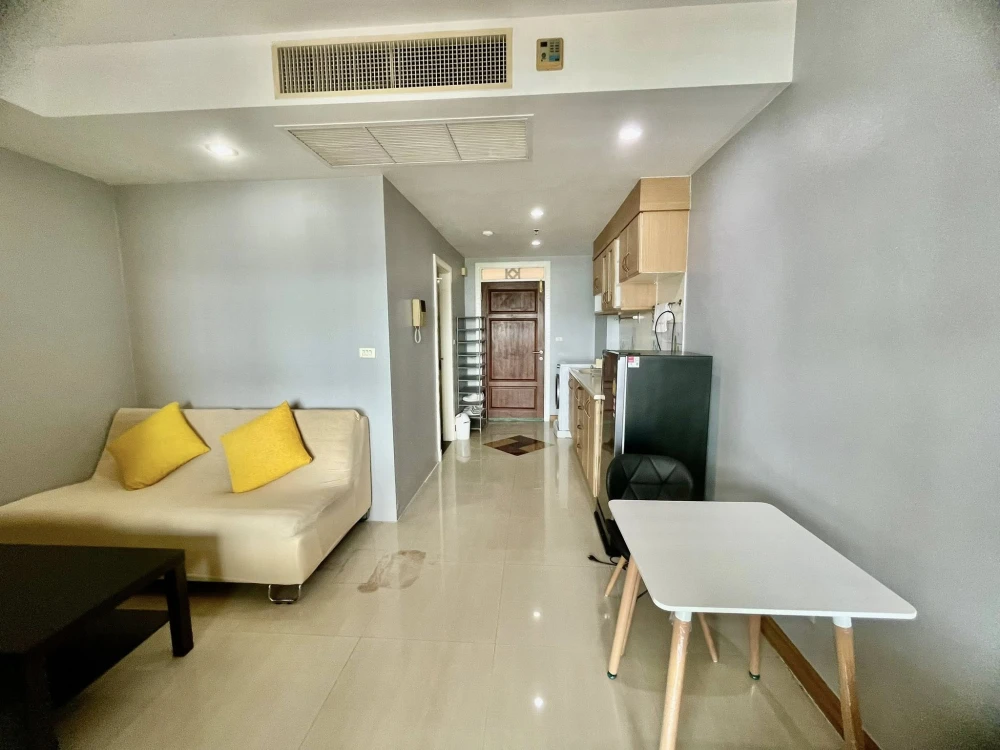 Condo for rent, Supalai Oriental Sathorn-Suanplu, spacious room, ready to move in, fully furnished, electrical appliances included. Don't miss out on