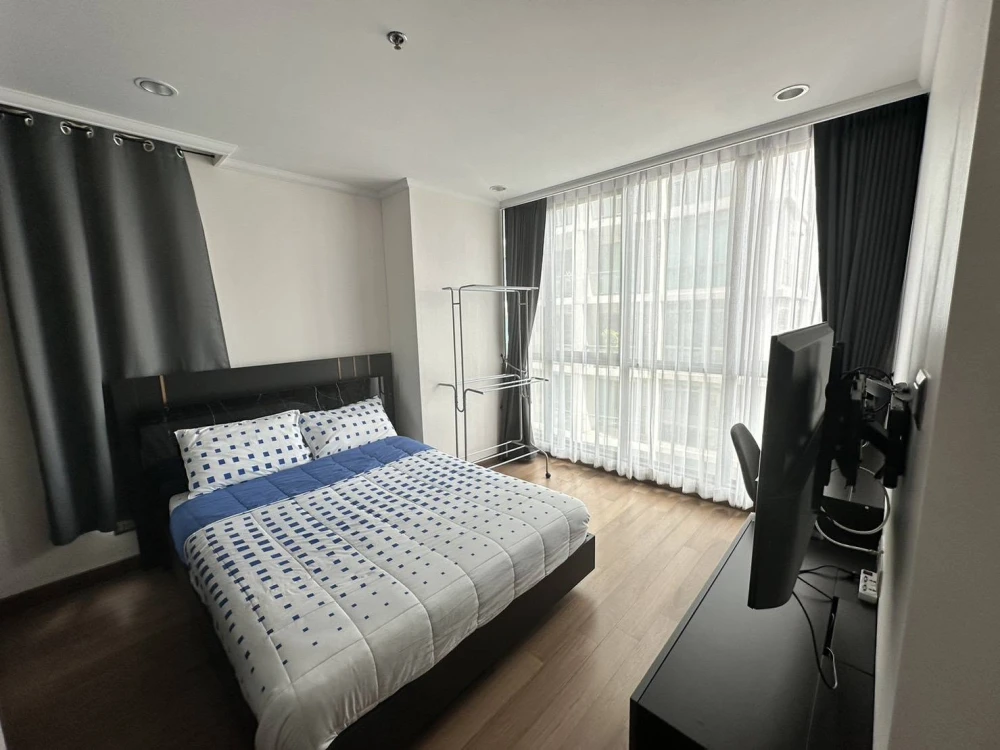 Condo for rent, Supalai Oriental, Sukhumvit 39, high floor, ready to move in room. fully furnished It's very convenient to travel. images