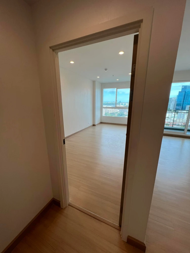 Condo for rent, Supalai Light Ratchada-Narathiwat-Sathorn, 1 bedroom, 1 bathroom, Chao Phraya River view, large room, no furniture.