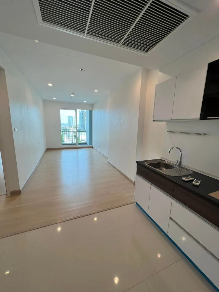 Condo for rent, Supalai Light Ratchada-Narathiwat-Sathorn, 1 bedroom, 1 bathroom, Chao Phraya River view, large room, no furniture.
