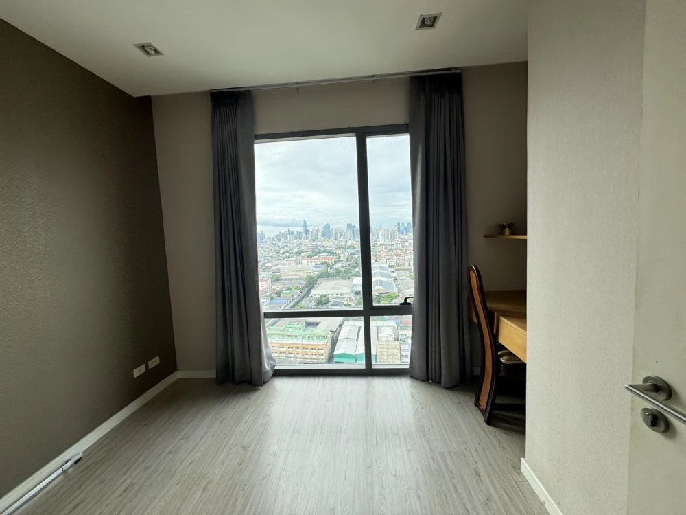 For rent!! Starview Condo, 24th floor, fully furnished and equipped, perfect for every lifestyle. Don't miss out!!
