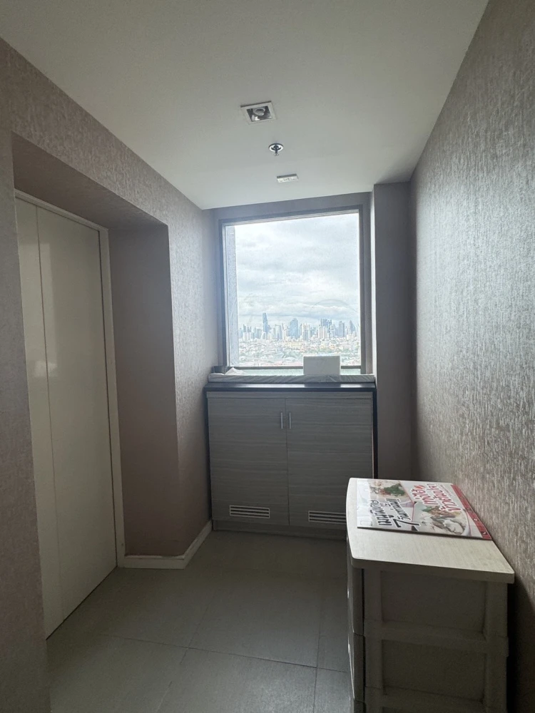 For rent!! Starview Condo, 24th floor, fully furnished and equipped, perfect for every lifestyle. Don't miss out!!